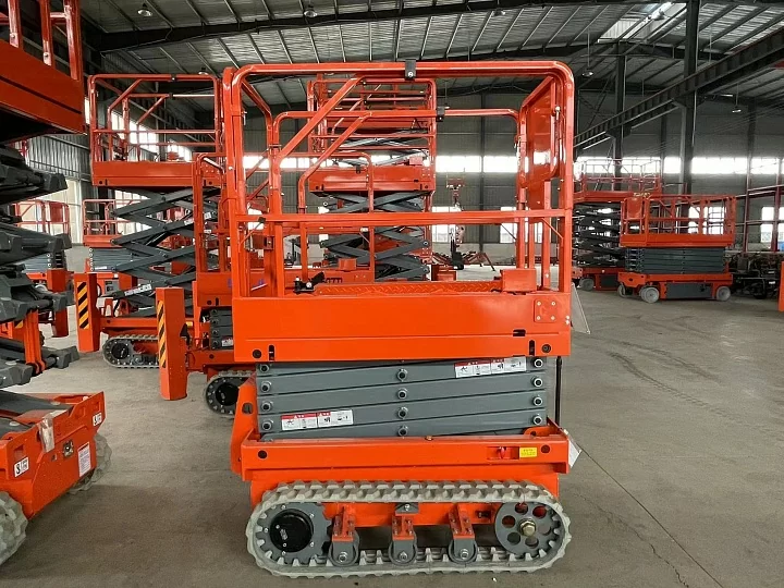 Ножничный гусеничный подъемник Dingli SJPT0607TE